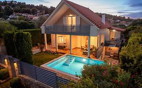 Athina Sea Villa Close To Athens